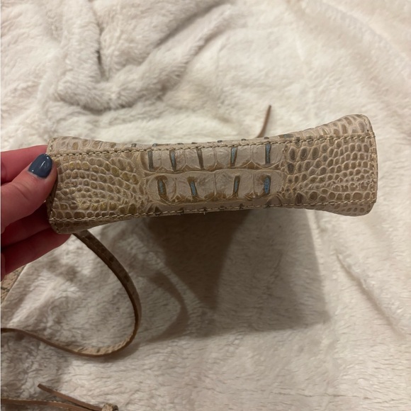 NWOT Dooney and Bourke Croc Embossed Leather Crossbody Bag Nile Collection - Picture 9 of 14